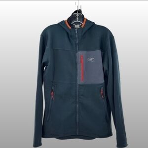 Arc'teryx Fortrez Hoodie (integrated face mask!)